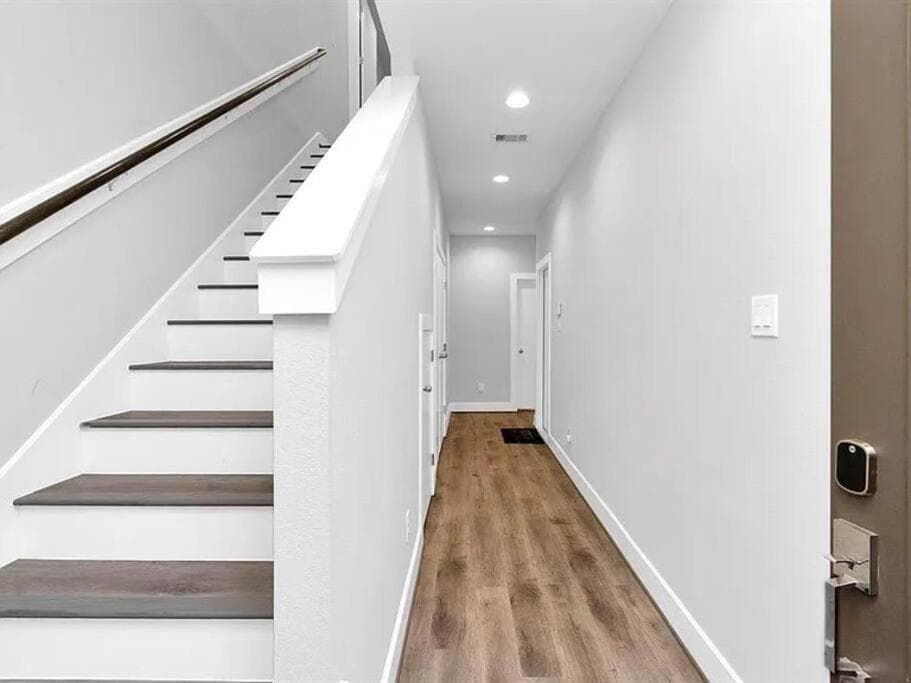 Photograph supplied for 3BR Townhome near DT Houston