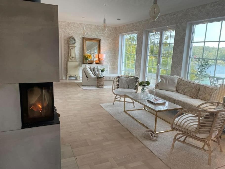 Photograph supplied for Villa Övernäs