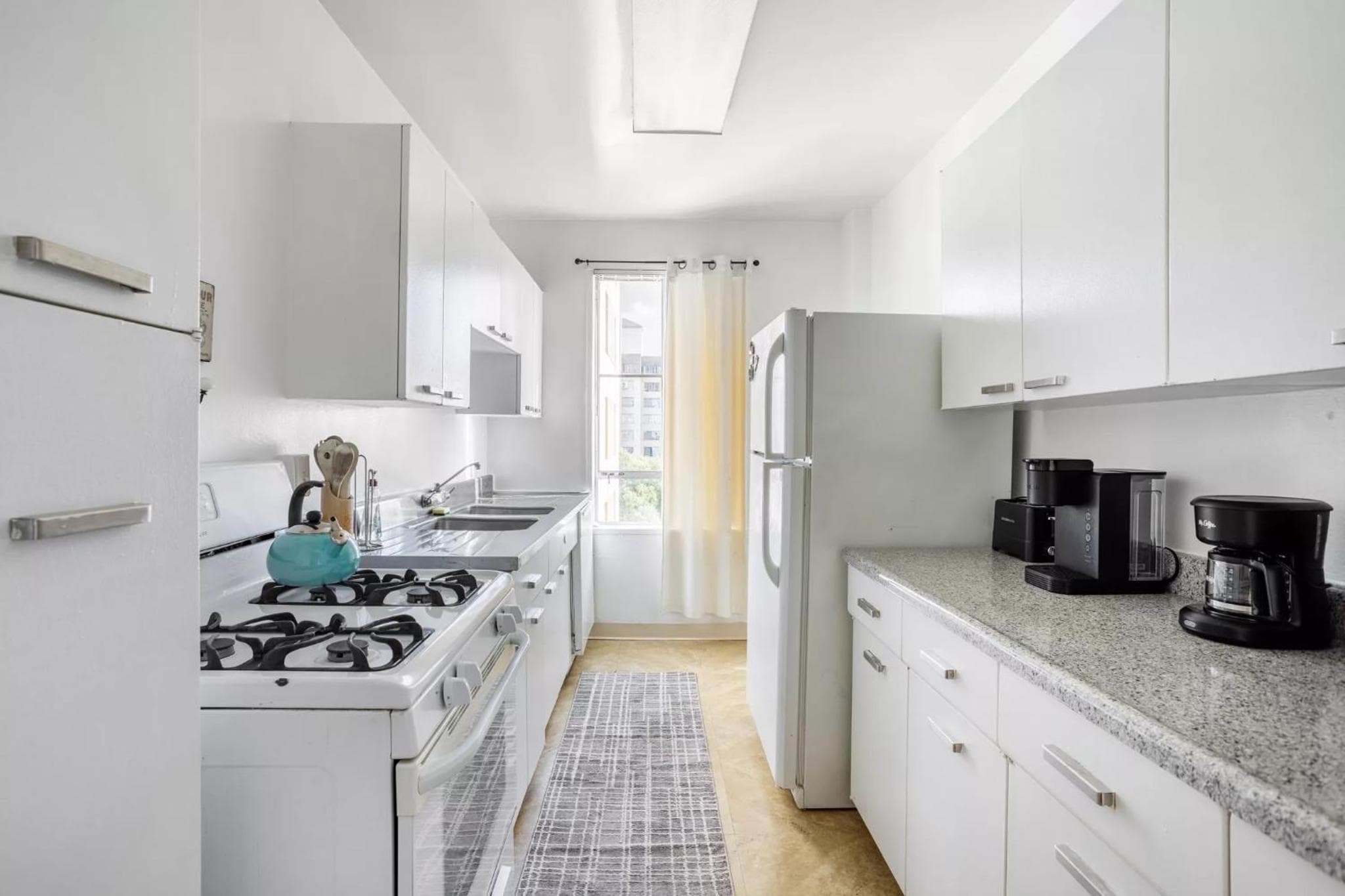 Photograph supplied for Luxury 2 Bedroom 2 Bathroom Residence Great View