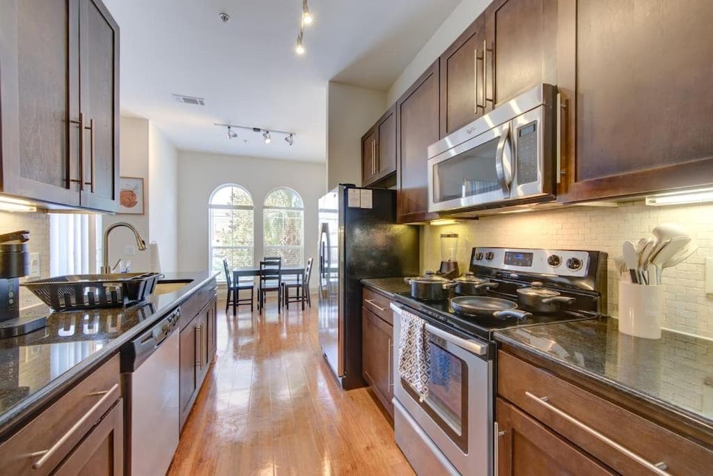 Photograph supplied for Luxe Apt with Pool, Gym, Wi-Fi, Pets Allowed