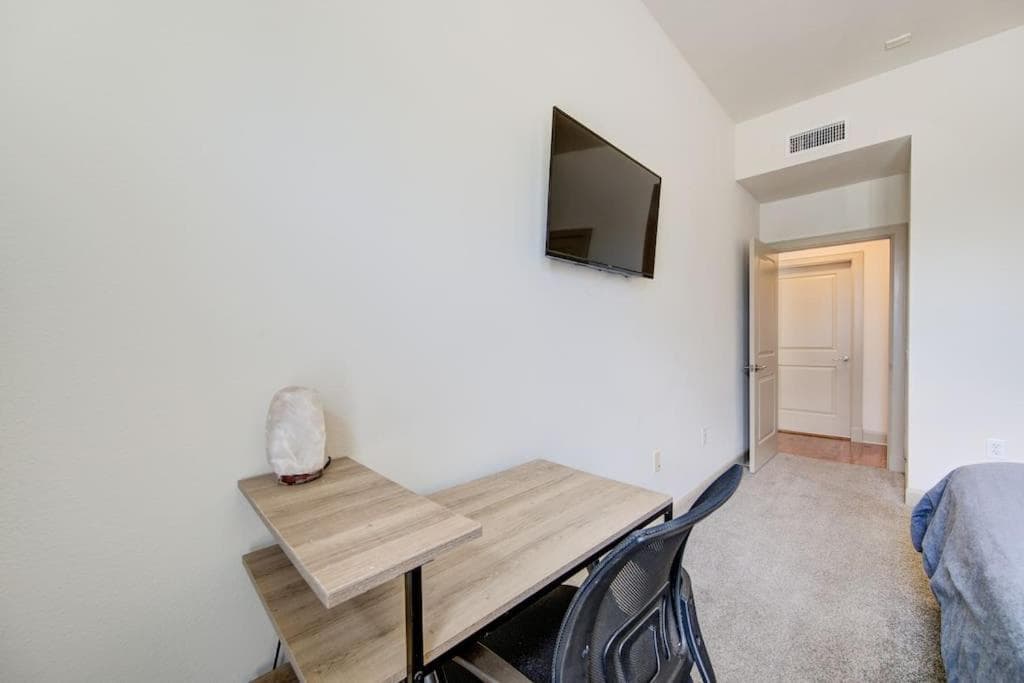 Photograph supplied for Spacious 1BR near NRG Pool, Free Wi-Fi & Parking