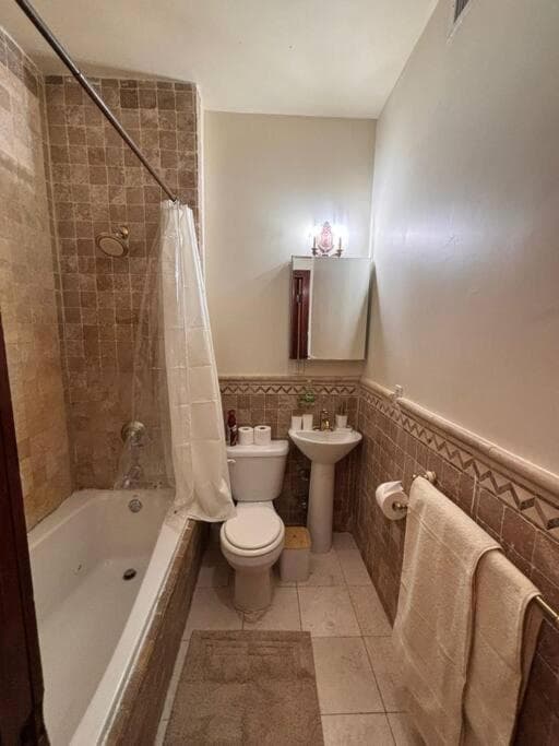 Photograph supplied for Midtown Charming House