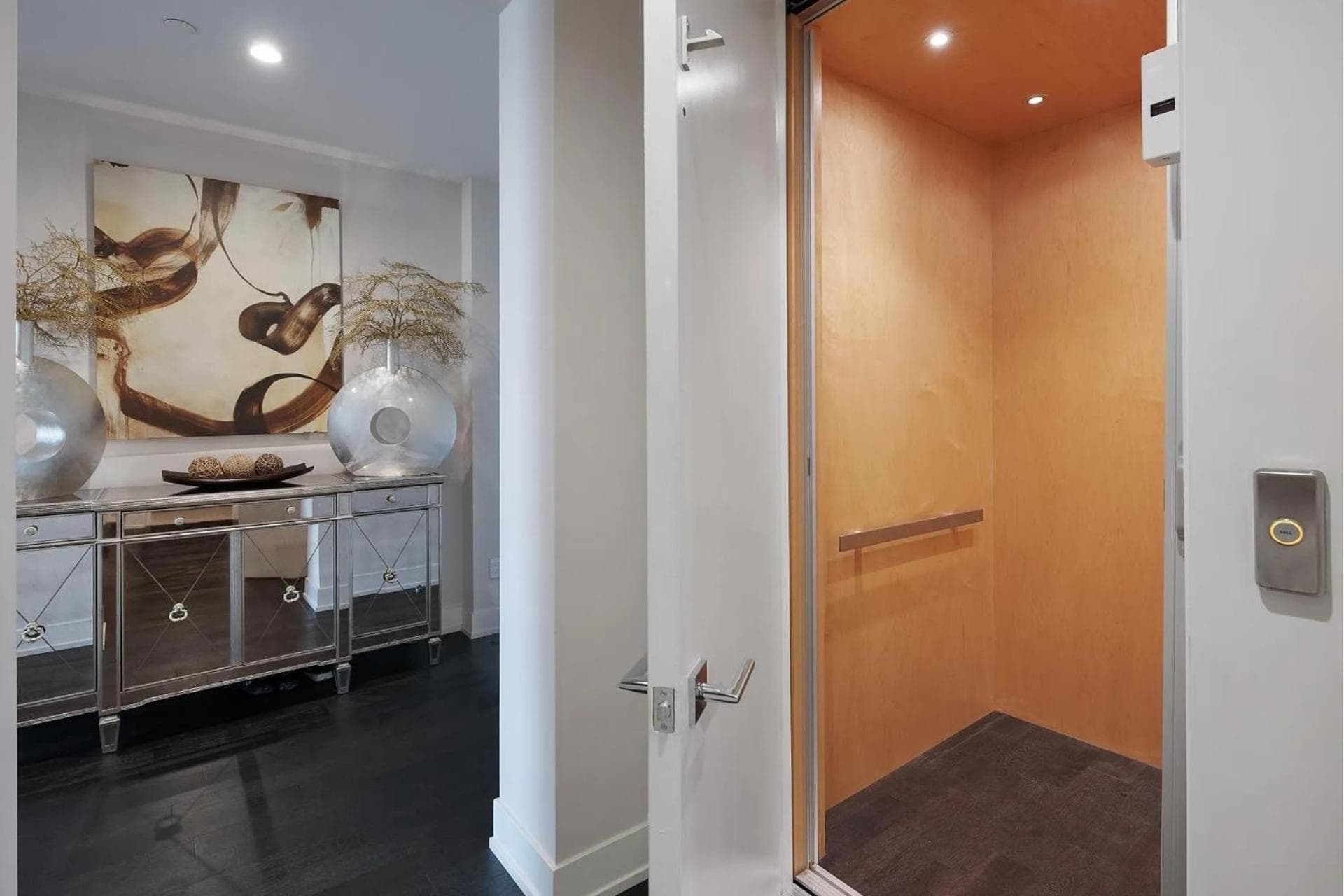 Photograph supplied for Luxury Beverly Hills Penthouse With Private Roof