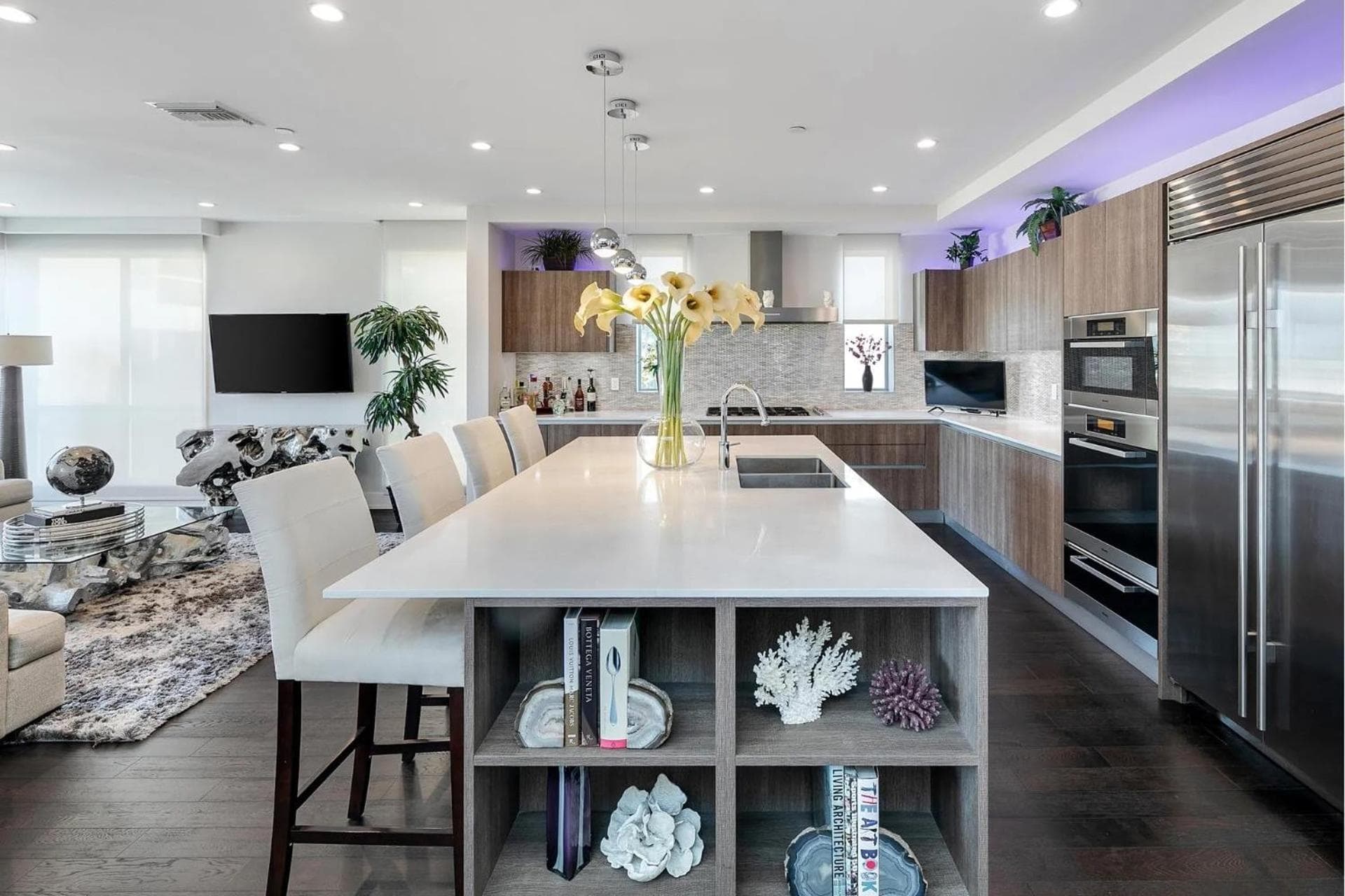 Photograph supplied for Luxury Beverly Hills Penthouse With Private Roof