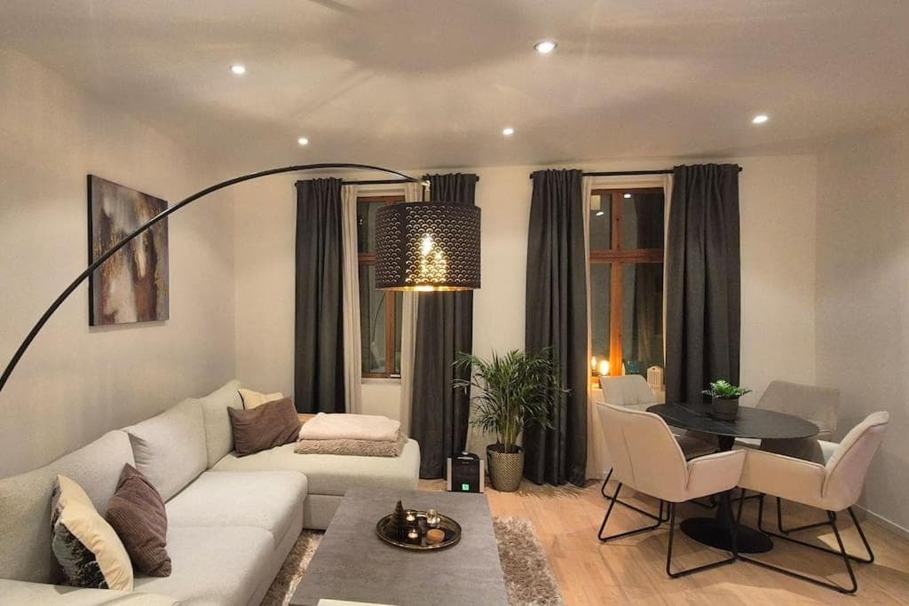 Photograph supplied for Luxurious city apartment
