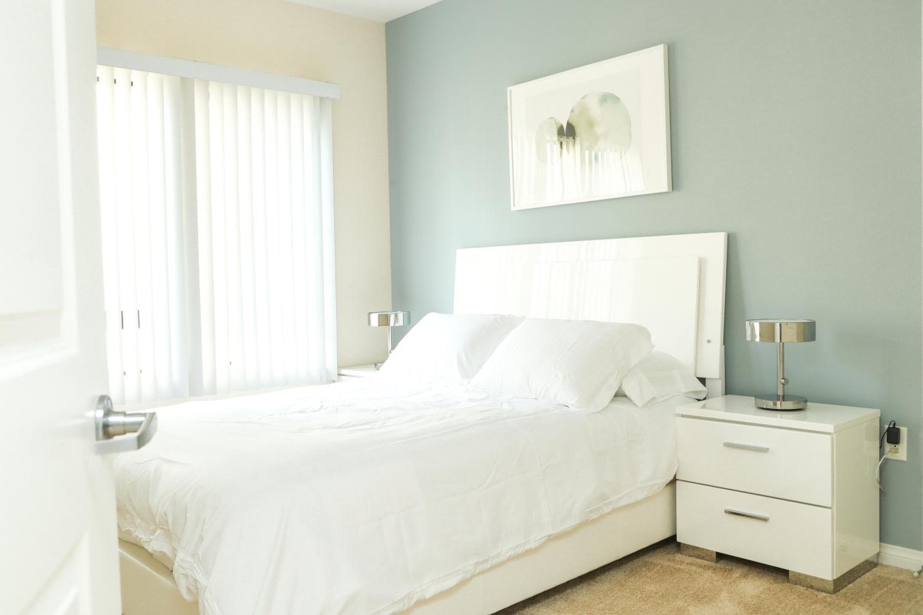 Photograph supplied for Amazing Apartments near the grove
