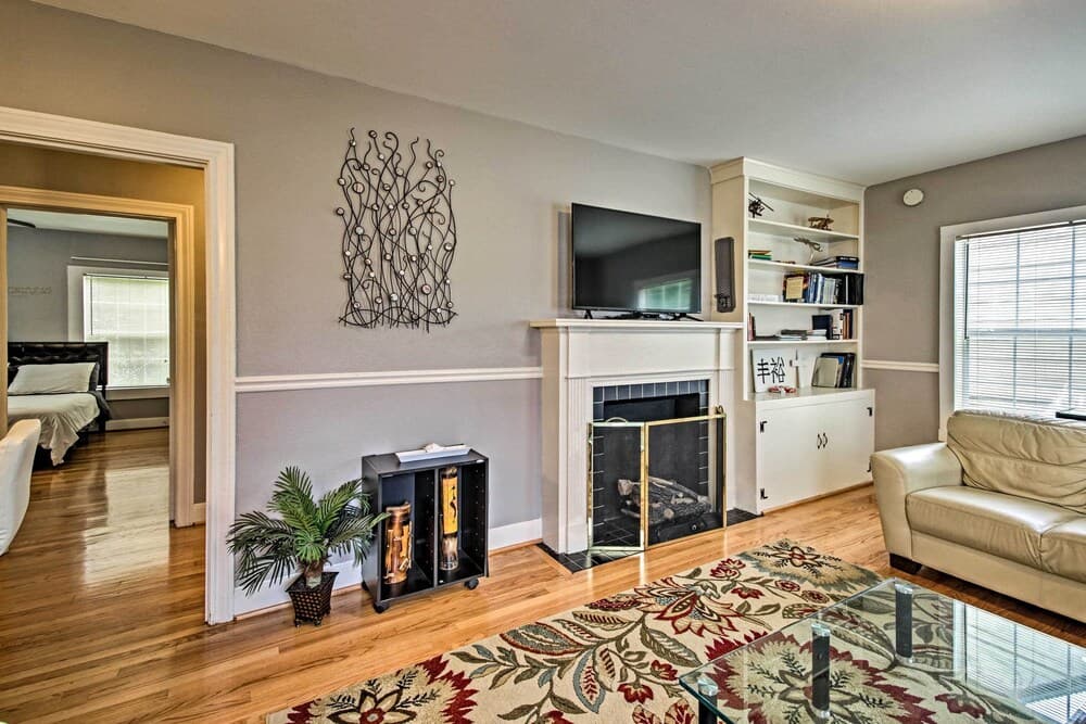 Photograph supplied for Modern Home w/ Yard < 3 Miles to Houston Zoo!