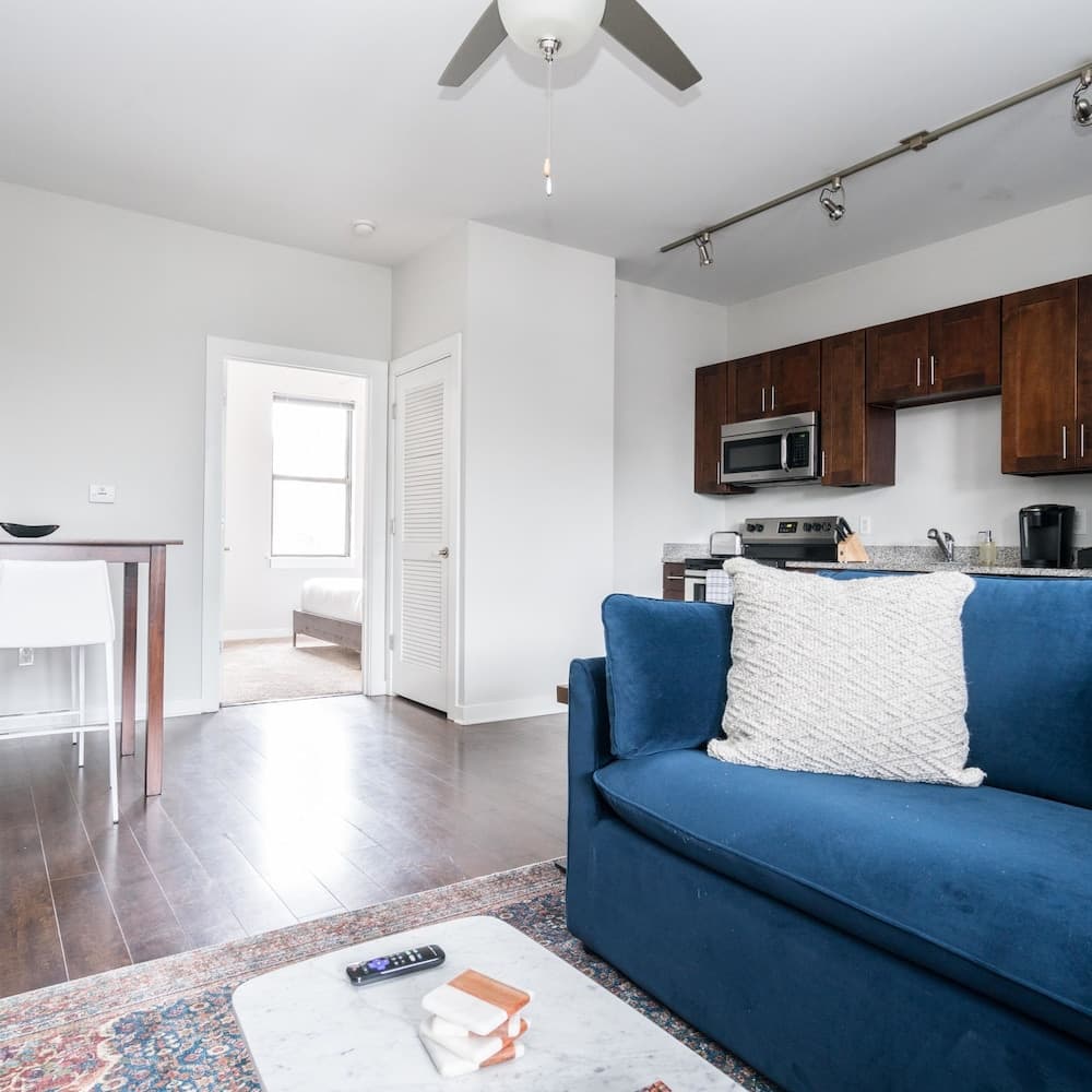 Photograph supplied for Cozysuites Music Row Elegant 1BR w Free Parking 21