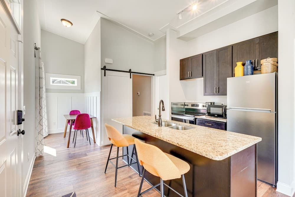 Photograph supplied for 3 Mi to Duke: Downtown Durham Cottage!