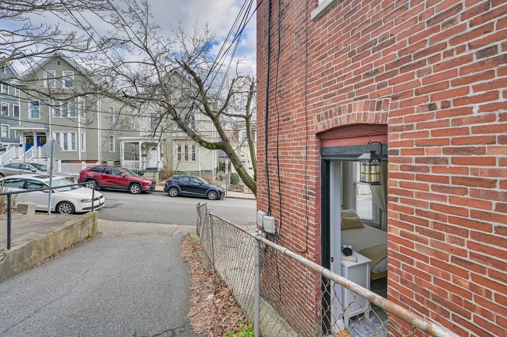Photograph supplied for Cozy Somerville Studio: 2 Mi to Boston, Walk to T!