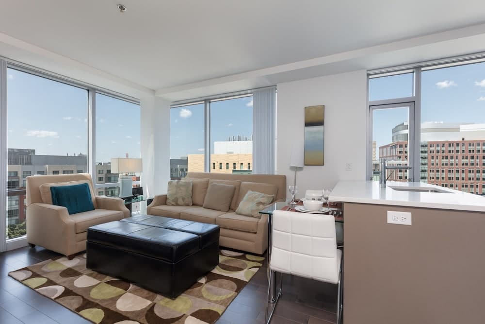 Photograph supplied for Bluebird Suites in Kendall Square