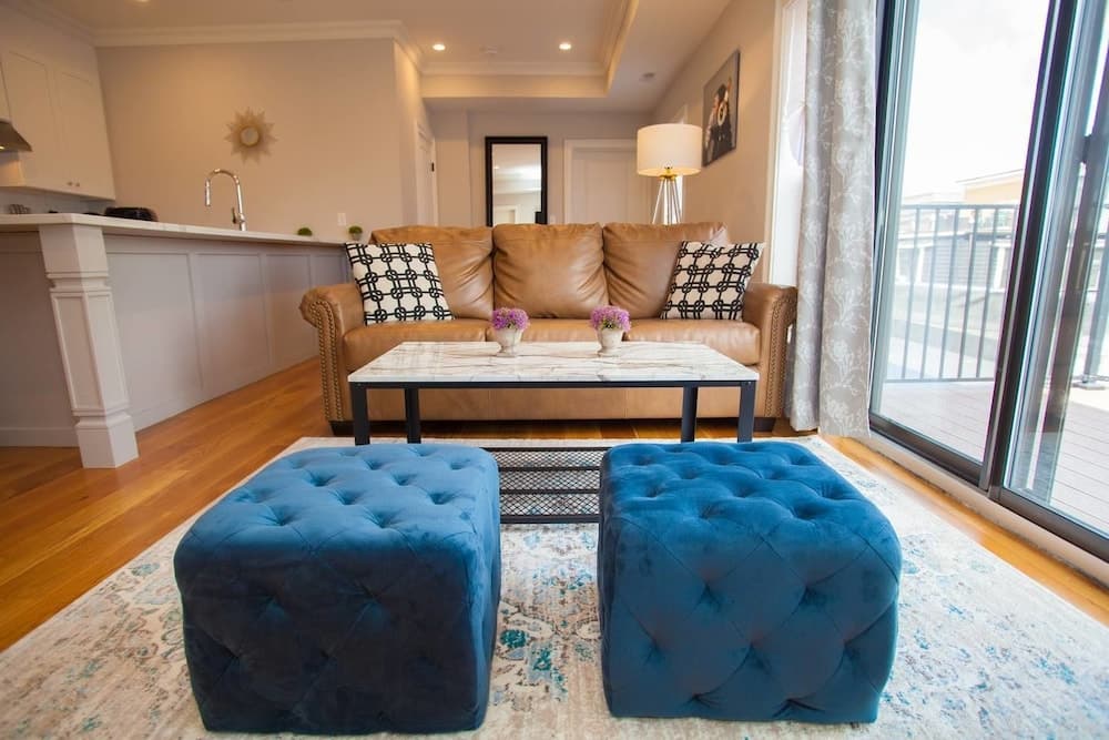 Photograph supplied for Luxury Condo 4 Bed 2 Bath Downtown Boston Sleeps 8