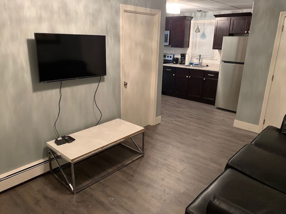 Photograph supplied for Downtown Boston 4bed 2 Full Bath Condo North End