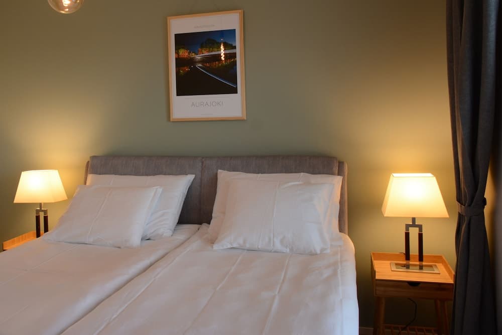 Photograph supplied for Riverside Lux, Sauna, 2 underground car parking