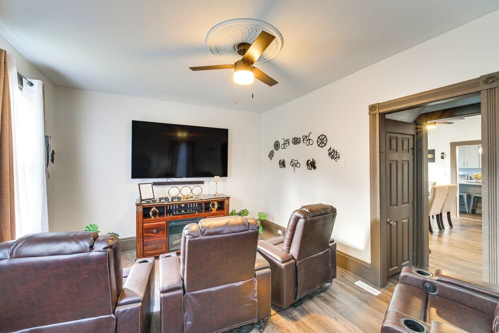 Photograph supplied for 4 Mi to Dtwn: Home w/ Patio in Cleveland!