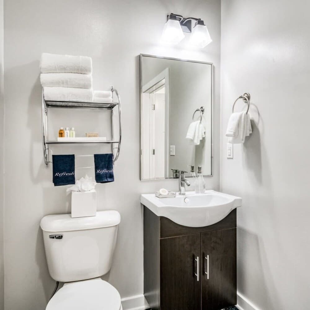 Photograph supplied for Cozysuites Music Row Spacious 2BR w Free Parking31