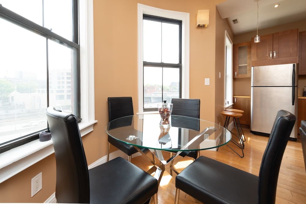 Photograph supplied for Pelicanstay in Boston Bay Village