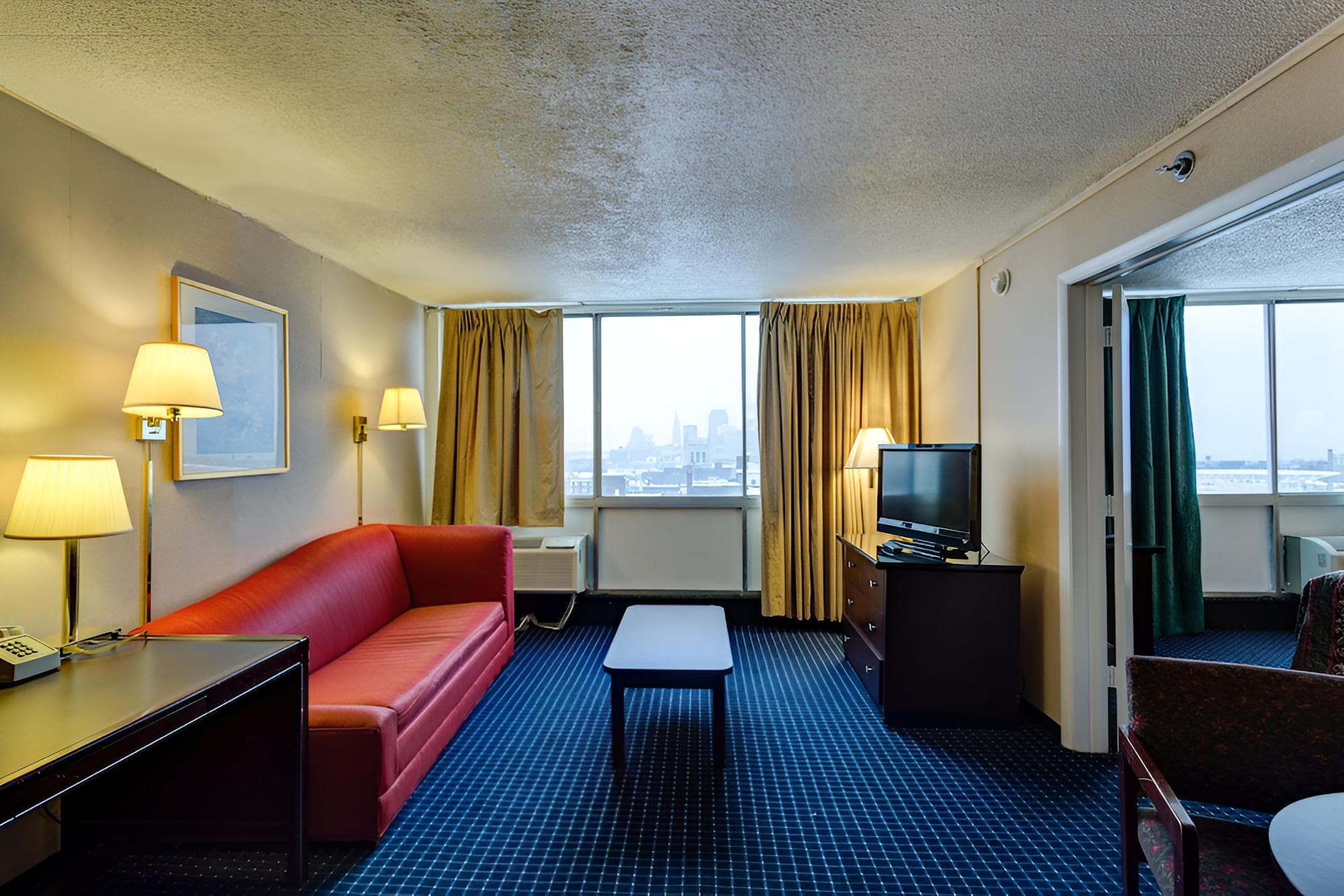 Photograph supplied for University Hotel & Suites