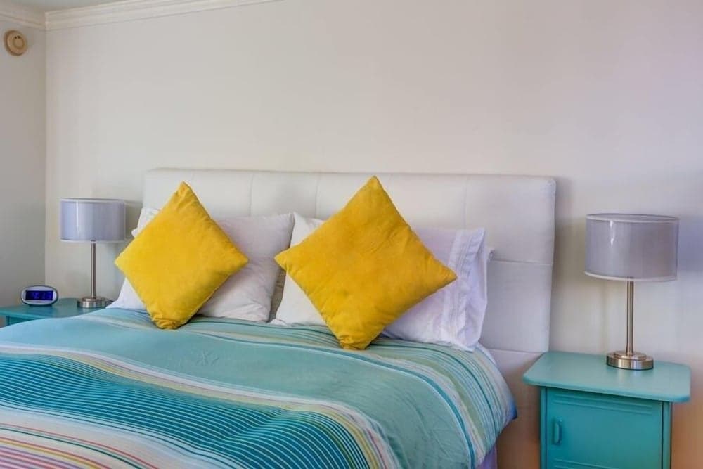Photograph supplied for Beverly Hills Modern Guesthouse