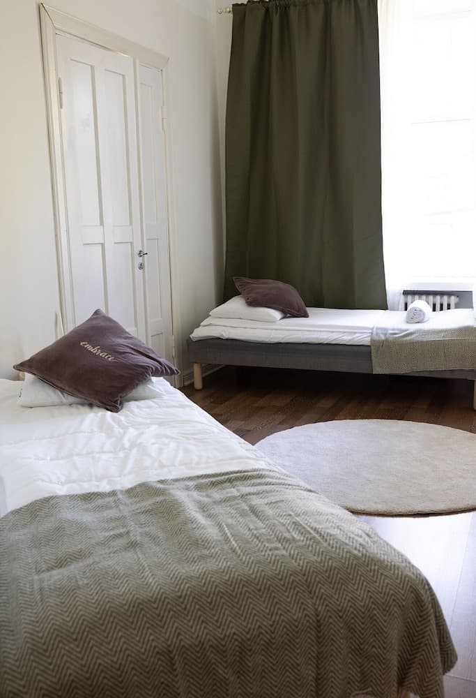 Photograph supplied for 2ndhomes Charming 2BR Home w Balcony