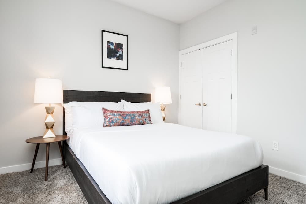 Photograph supplied for Cozysuites Music Row Elegant 1BR w Free Parking