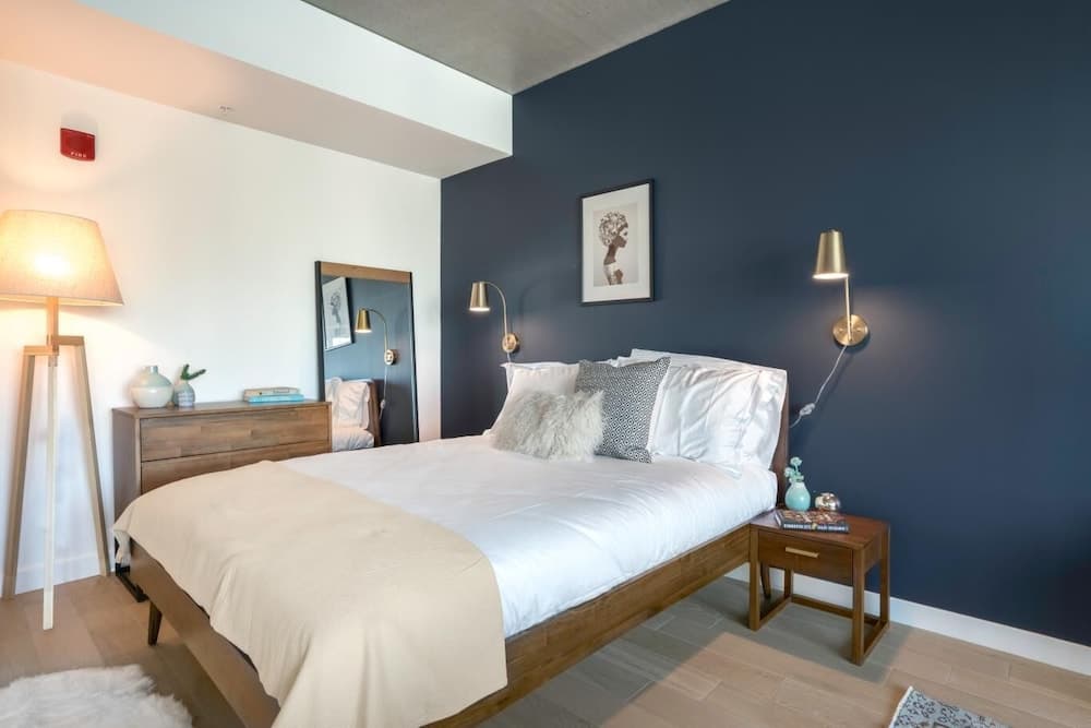 Photograph supplied for Luxurious Studio in the Seaport District
