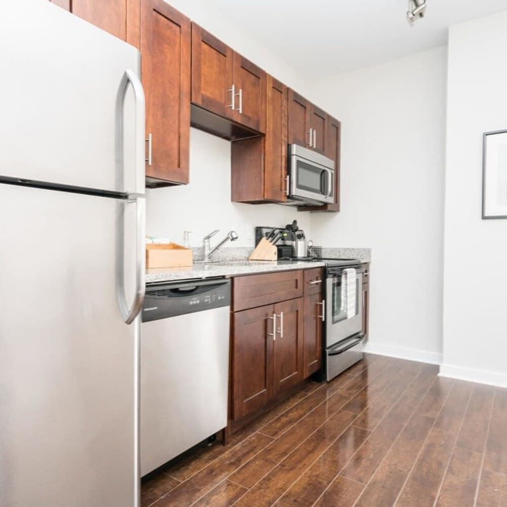 Photograph supplied for Cozysuites Musicrow Classy 1BR w Free Parking 39