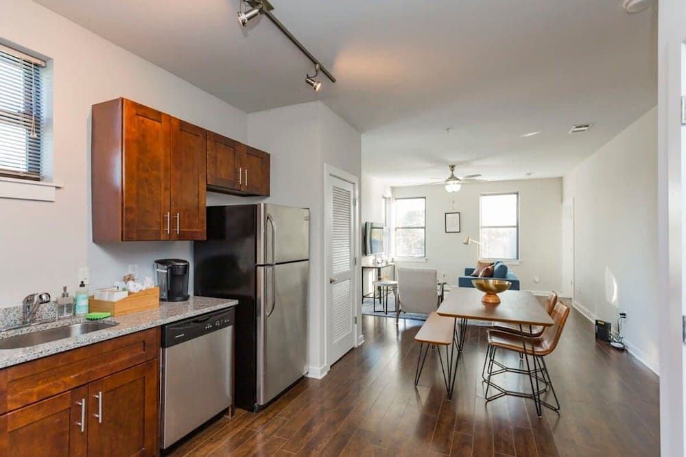 Photograph supplied for Cozysuites Music Row Stylish 2BR Free Parking 44