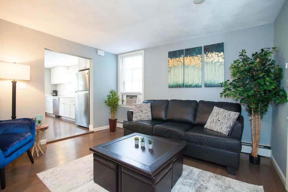 Photograph supplied for Luxury Collection-4 Bedroom 3 Full-bathroom-boston