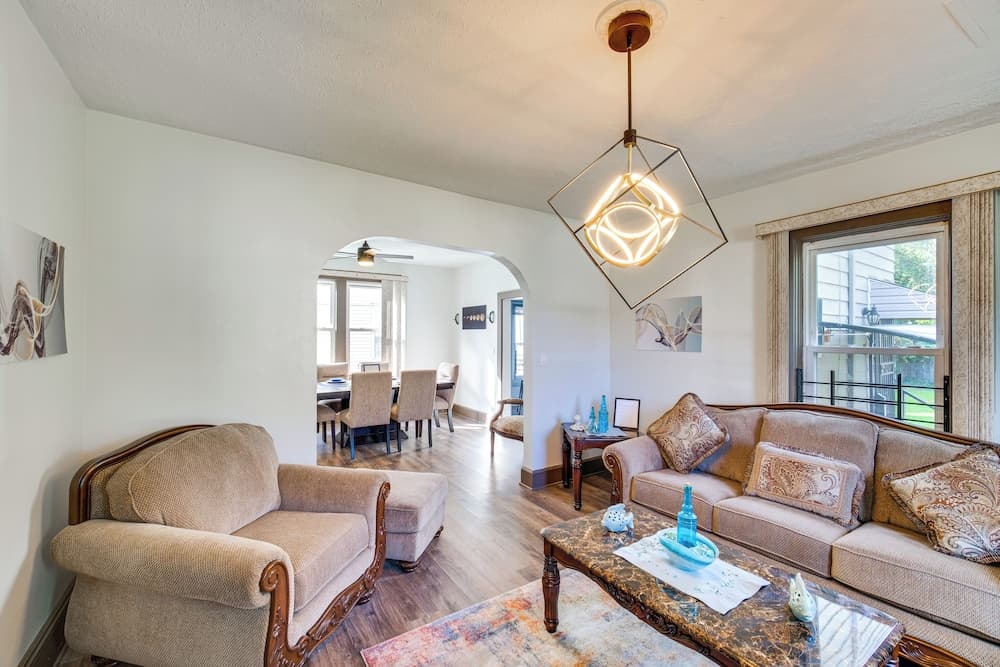 Photograph supplied for 4 Mi to Dtwn: Home w/ Patio in Cleveland!