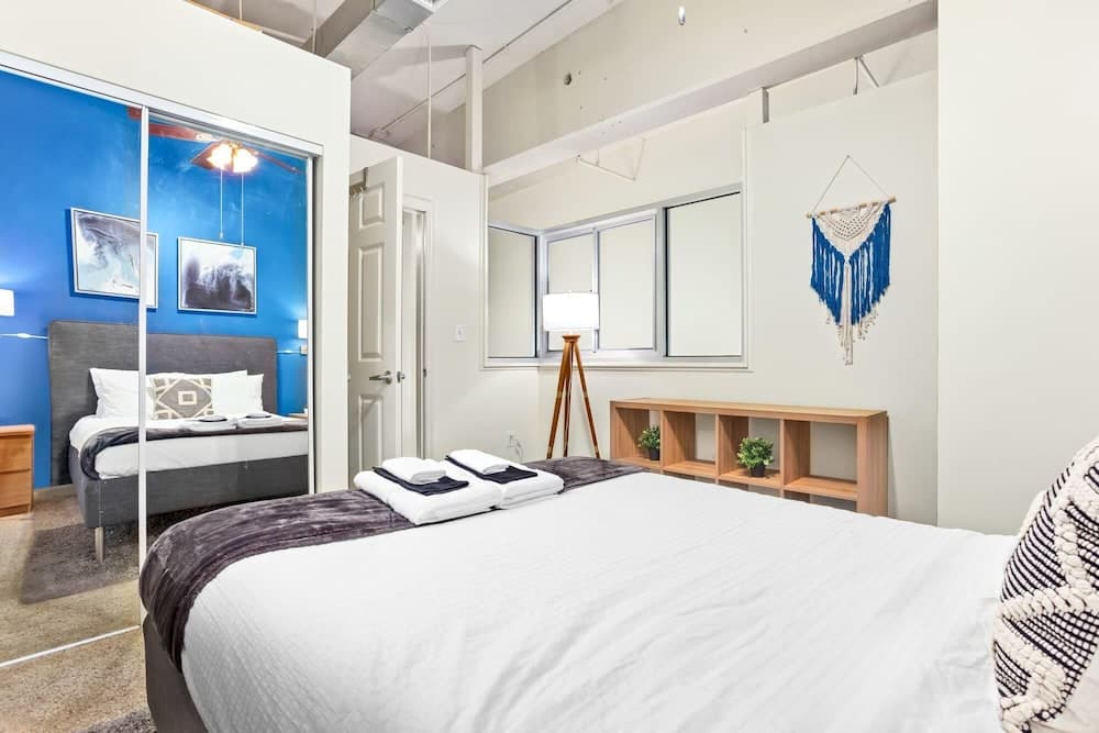 Photograph supplied for City Center Apartment, Walk Everywhere, Wifi