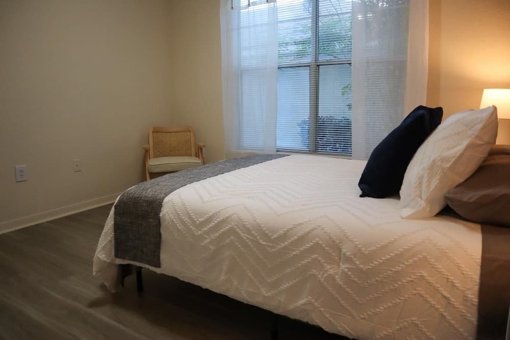 Photograph supplied for Upgraded 2 bed apt Close to Beaches and Mayo Clinic