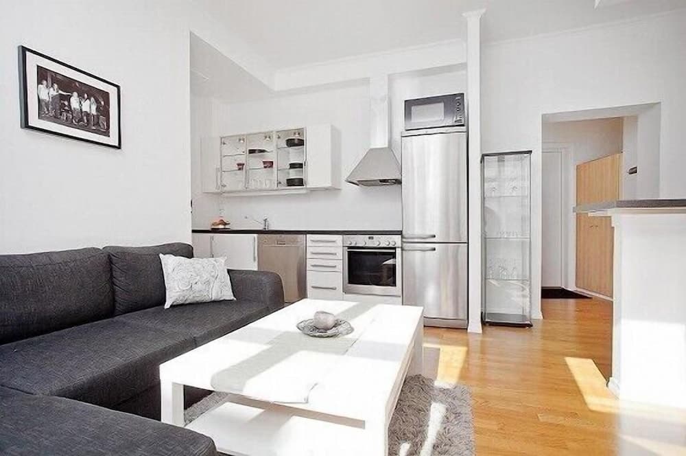 Photograph supplied for Modern Apartment In The City Center