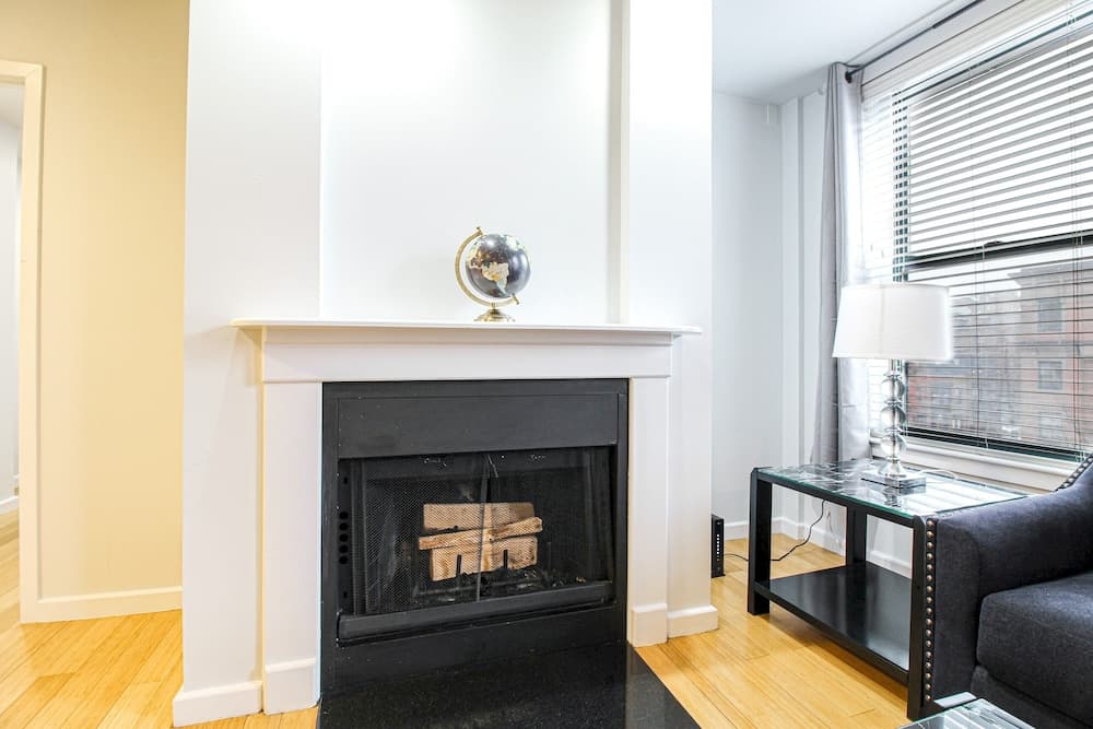 Photograph supplied for Luxury & Stylish 1br/1ba in Boston South End - BU Medical