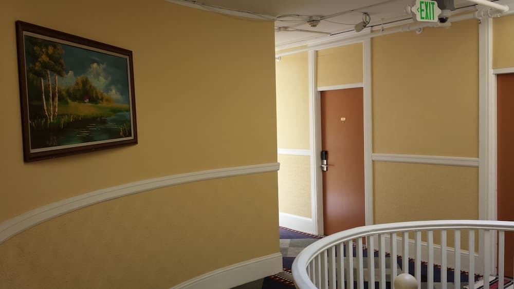 Photograph supplied for El Capitan Hotel