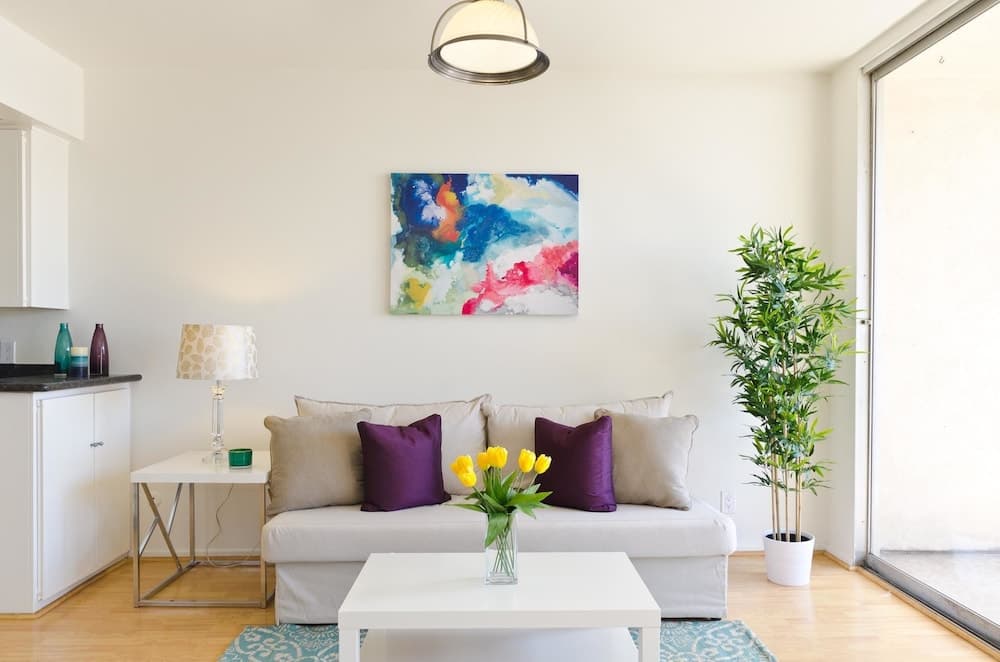 Photograph supplied for LA131 1 Bedroom Apartment By Senstay