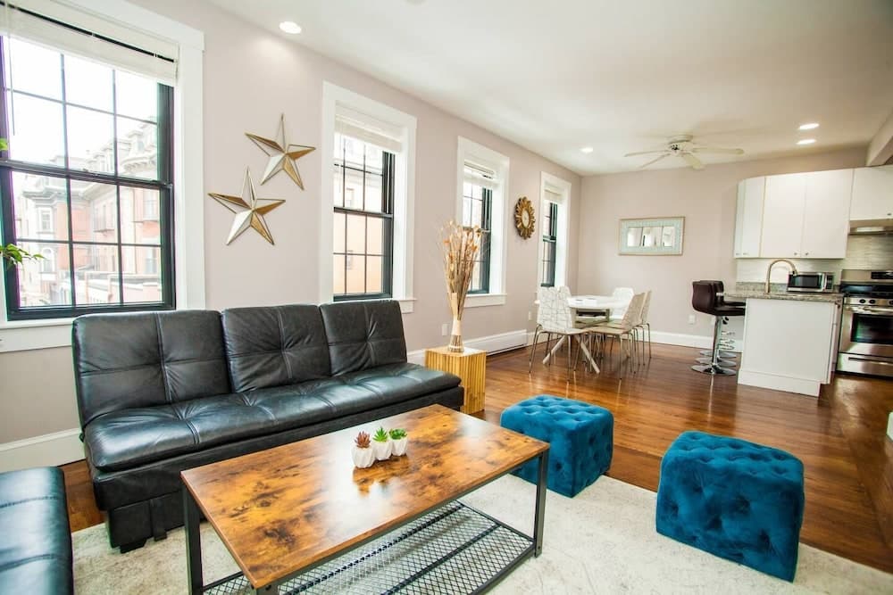 Photograph supplied for Boston Back Bay Brand New Condo Sleeps 8