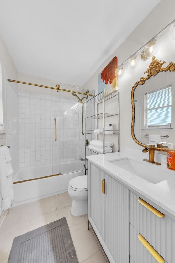 Photograph supplied for Stylish Museum Apt 3 Comfort & Culture Combined 1 Bedroom Duplex