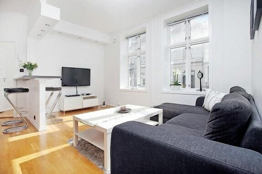 Photograph supplied for Modern Apartment In The City Center