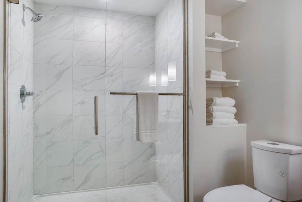 Photograph supplied for Bluebird Suites near Cleveland Clinic