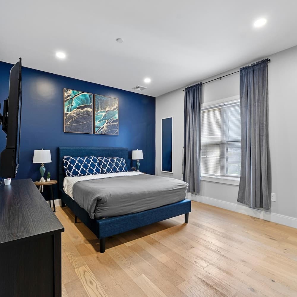 Photograph supplied for Luxury 2BD 2BA Near Logan Airport and T Station