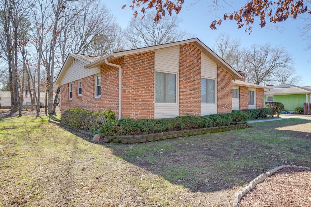 Photograph supplied for Group-friendly Durham Home 6 Mi to Duke University
