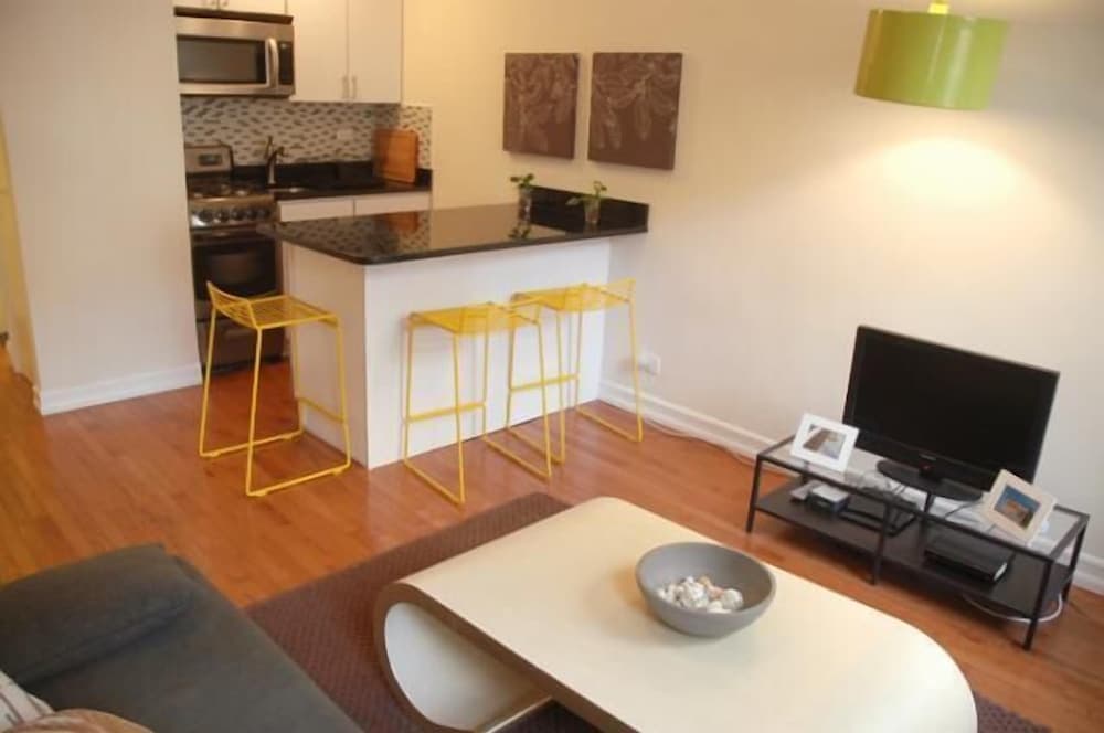 Photograph supplied for Midtown East 1BR Six DR27