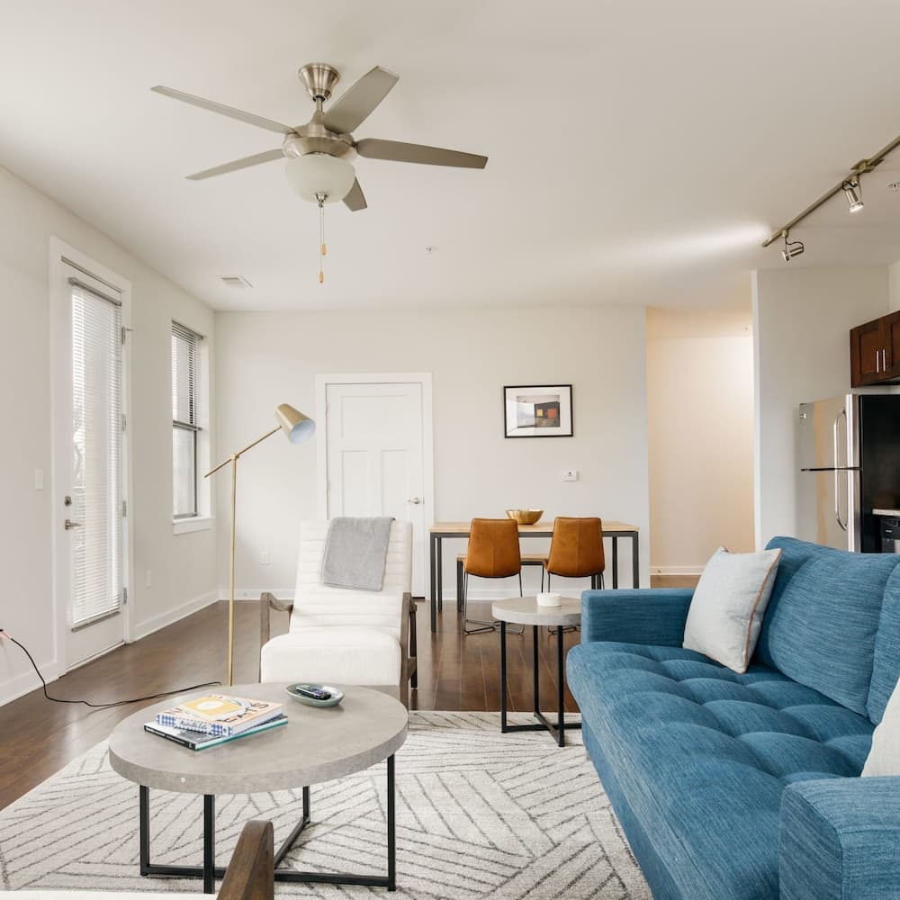 Photograph supplied for Cozysuites Music Row Spacious 2BR Free Parking 40