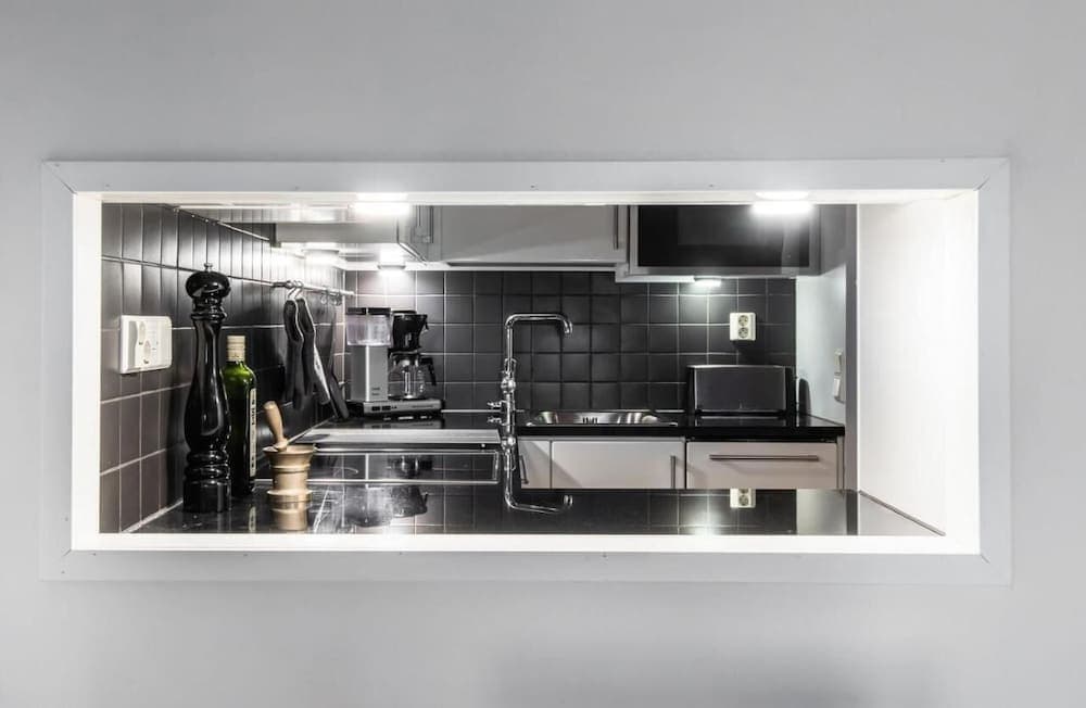 Photograph supplied for 2ndhomes Deluxe Studio w Sauna & Balcony