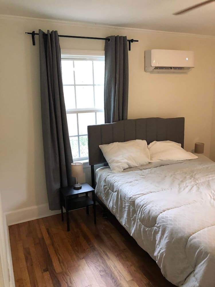 Photograph supplied for Renovated Space Close to Downtown - A