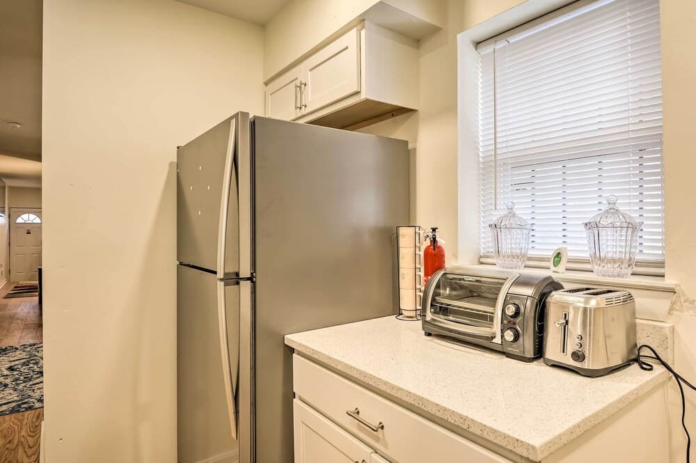 Photograph supplied for Baltimore Townhome Near Oriole Park w/ A/c!