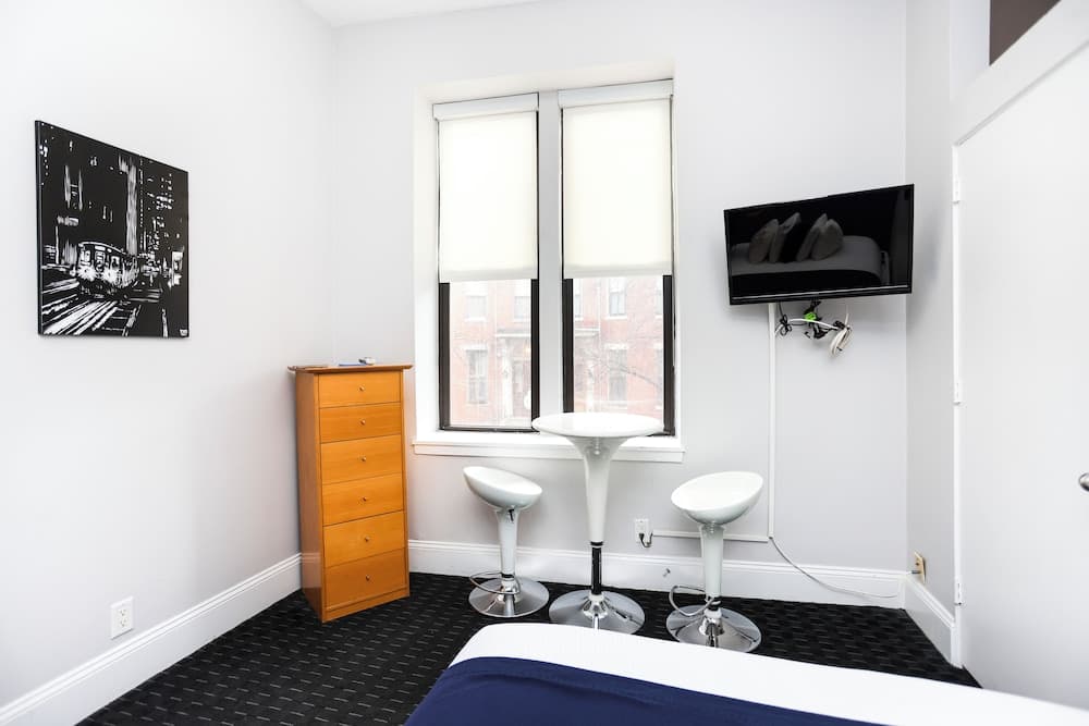 Photograph supplied for Maverick Suites at 400 Columbus Ave