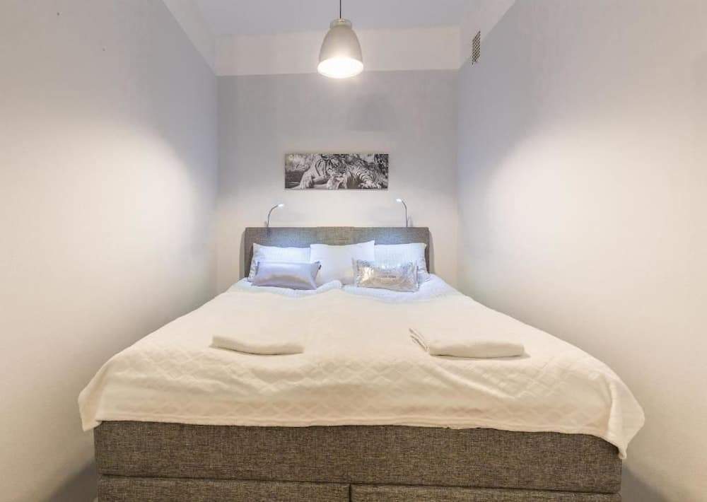 Photograph supplied for Go Happy Home Apartment Mikonkatu 18 2