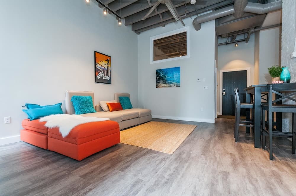 Photograph supplied for BOS006 2 Bedroom Apartment By Senstay
